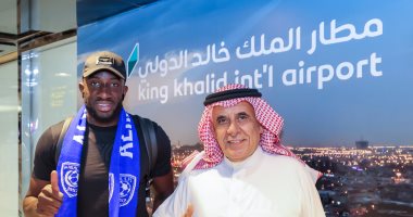 موسى ماريجا يصل الرياض ويوجه رسالته لجماهير الهلال السعودي.. صور