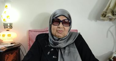 الحاجة محاسن المهدى قضت 50 عاما فى خدمة حفظة القرآن الكريم بالمحلة.. لايف