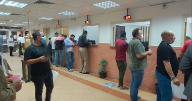 تقديم طلبات الحصول على تراخيص البناء الجديدة بالمركز التكنولوجى فى العجوزة.. فيديو