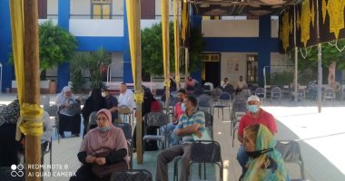محافظ كفر الشيخ يشيد بالإجراءات الاحترازية بين منتدبى الثانوية العامة.. صور