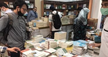 "حقيقة الإسلام" سلسلة من 13 لغة عن مفهوم الدين فى جناح الأزهر بمعرض الكتاب