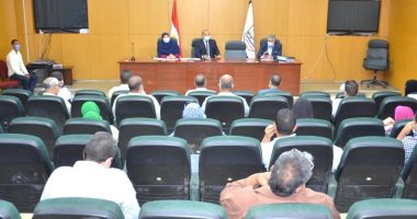 محافظ بنى سويف يتابع جهود تنفيذ وحل الشكاوى الواردة على منظومة الشكاوى الحكومية