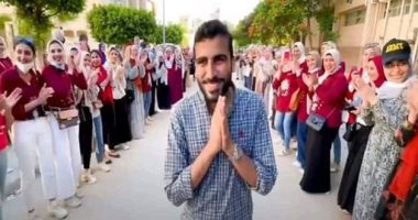 تعرف على سبب تنظيم طلاب صيدلة الزقازيق ممرا شرفيا لزميلهم