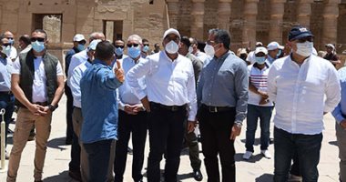 زيارة رئيس الوزراء لمعبد الكرنك وطريق الكباش بالأقصر.. لايف