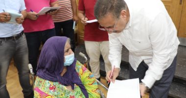 محافـظ المنوفية يقرر صرف مساعدات مالية عاجلة لمواطنين بمركز الباجور