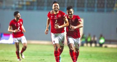 أيمن أشرف مداعبا صلاح محسن بعد هدفه فى المقاولون: كلنا لازم نضغط
