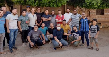 أمبولات بها دم حيض وملابس داخلية بها أعمال سحر فى مقابر سنورس بالفيوم.. صور