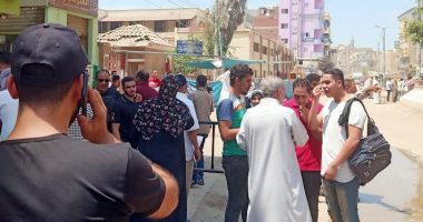 طلاب الثانوية العامة بالشرقية: الامتحان طويل ويحتاج تفكير.. صور