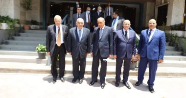 رئيس مجلس الدولة يزور رئيس قضايا الدولة لتهنئته علي توليه رئاسة الهيئة.. صور