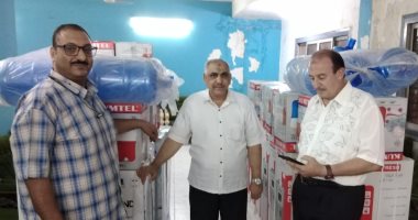 غرفة عمليات نقابة المعلمين توفر زجاجات مياه ومبردات للجان الثانوية العامة