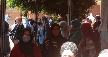 بوابات تعقيم وكواشف حرارية فى استقبال طلاب الثانوية العامة ببنى سويف.. فيديو