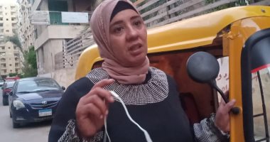 كفاح أم.."عبير" سائقه توك توك تكافح فى الإسكندرية وتتحدى قواعد المناطق الشعبية "لايف"