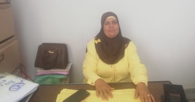 حكاية الست نصرة.. 53 سنة ونجحت فى محو الأمية وحصلت على وظيفة حكومية.. لايف