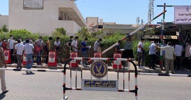 غياب 8 طلاب و96 مراقبا فى امتحان اللغة العربية للقسم الأدبى بالبحر الأحمر