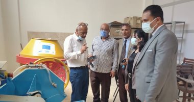 وفد البرنامج الرئاسى يشيد بالقوى العاملة لتوفيرها فرص عمل بالإسماعيلية.. صور