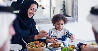 الإتيكيت بيقول إيه؟.. لو عندك عزومة اعرفى إزاى تستعدى لاستقبال ضيوفك 