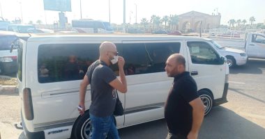 رامى جمال وخالد تاج الدين يشيعان جثمان شقيق رامى صبرى من مسجد الشرطة..صور