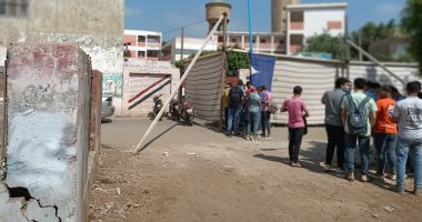 طلاب الثانوية بالمنوفية يبدأون دخول اللجان لأداء امتحان اللغة الأجنبية الثانية
