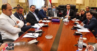 حصاد "شباب النواب" خلال دور الانعقاد الأول.. التوصية بزيادة تمثيل المرأة داخل مجالس إدارات مراكز الشباب.. والاستفادة من "حياة كريمة" فى تطوير "الساحات الشعبية".. والمطالبة بإعادة النظر فى الاستثمارات الرياضية