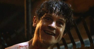 رمزي بولتون فى Game of Thrones يكشف عن جانبه الآخر ويفاجئ الجميع