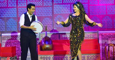 موسم جديد لمسرحية سيد درويش لـ لقاء سويدان وميدو عادل 