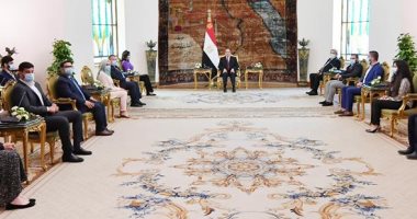 الرئيس السيسى يستقبل وفدًا من الشباب اليونانى والقبرصى من ذوى الجذور المصرية.. ويؤكد: التطور الحالى فى مصر والسعى لامتلاك القدرة بمفهومها الشامل هدفه بالأساس التنمية والسلام والحفاظ على الأمن والاستقرار