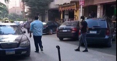 الخلاف على جرعة مخدرات يدفع شاب لقتل صديقه داخل شقة بالدقى.. بث مباشر