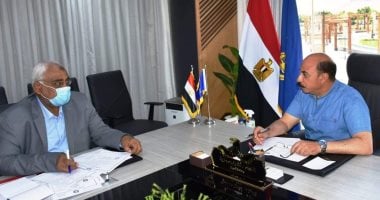 رئيس أسوان يعقد اجتماعا مع المحافظ لبحث سبل دعم أبناء الجنوب ماديا