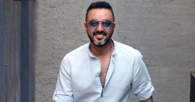 حاتم فهمى يستعد لطرح أغنيته الجديدة "روحه الحلوة" قريبا