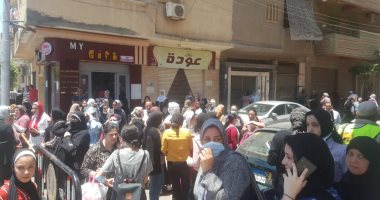 الفرحة تكسو وجوه طلاب الثانوية العامة بالبحيرة بعد أداء امتحان الفرنساوى.. فيديو