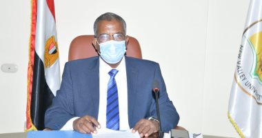 جامعة الوادى الجديد تبحث إمكانية تخفيض رسوم نشر أبحاث طلاب الدراسات العليا