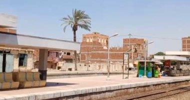 ضبط 3 بائعين أوقفوا قطار الإسماعيلية بشد "بلف الخطر" بسبب مشاجرة.. فيديو لايف