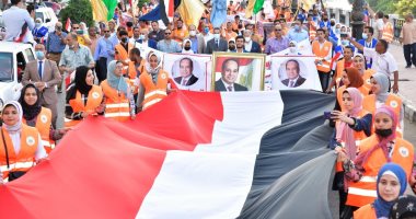 محافظ الغربية يشهد مسيرة شبابية للاحتفال بثورة الثلاثين من يونيو