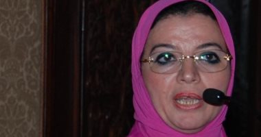 إزاى تحمى نفسك من أشعة الشمس الضارة.. فيديو