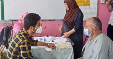 حياة كريمة.. قافلة طبية مجانية للكشف على المرضى بقرية سنباط فى الغربية