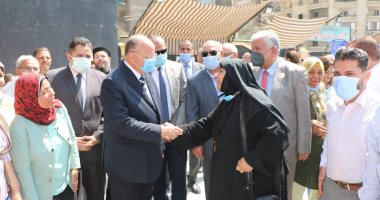 محافظ القاهرة يسلم 25 فتاة يتيمة أجهزة كهربائية وفساتين زفاف