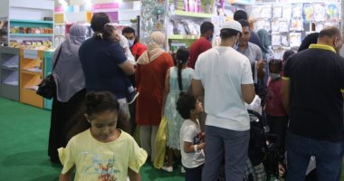 كيف احتفل الأطفال فى معرض القاهرة الدولى للكتاب فى ظل غياب الفعاليات؟