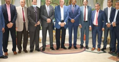 محافظ جنوب سيناء يبحث سبل التعاون مع المالية فى مجال التحول الرقمى