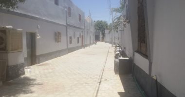 حياة كريمة بحى "القلقان".. من منطقة عشوائيات تسكنها الزواحف لحى فندقى راقى بالوادى الجديد.. تنفيذ مشروعات شبكات صرف وغاز وأرضيات انترلوك وتوحيد ألوان الدهان بتكلفة 2 مليون جنيه.. فيديو وصور