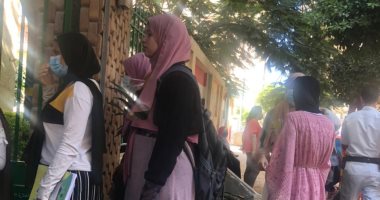 تشييع جثمان طالبة الثانوية العامة بمسقط رأسها فى المنوفية.. فيديو