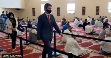 فيديو.. رئيس وزراء كندا يزور مسجدا أثناء صلاة عيد الأضحى لتهنئة المسلمين