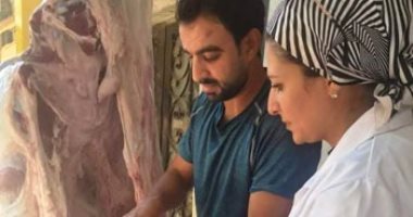 طبيبات الإسماعيلية البيطريات يتصدرن مشهد الإشراف على ذبح الأضاحي.. صور