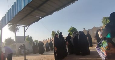 زيارة المقابر وتوزيع الرحمات بالقبور.. أبرز عادات أهل الشرقية فى الأعياد