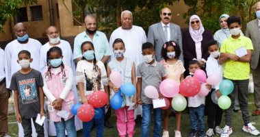 محافظ أسوان: صرف 200 ألف جنيه لدعم الخدمات المقدمة بدارى رعاية البنين والبنات