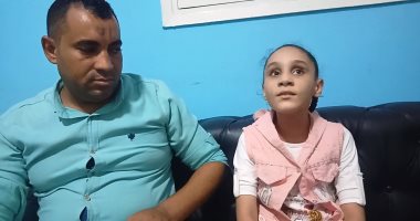 صوت عذب.. "سلمى" طفلة كفيفة تبدع فى تلاوة القرآن الكريم