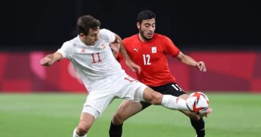 فريق الزمالك يتابع مباراة مصر وإسبانيا من معسكر برج العرب