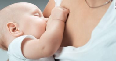 دراسة: الرضاعة الطبيعية ولو لبضعة أيام ترتبط بانخفاض ضغط الدم