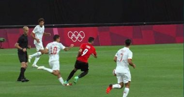 سيبايوس ينشر صورة جديدة لكاحله بعد إصابته أمام مصر 