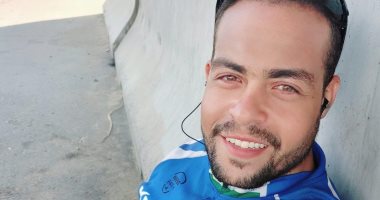شاب من شمال سيناء يقطع مسافة 700 كيلو على دراجة ورسالته: سيناء آمنة.. صور
