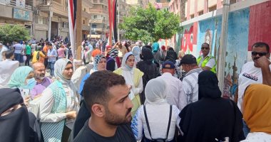 شاهد.. رد فعل طلاب الثانوية العامة بكفر الشيخ عقب خروجهم من امتحان الفيزياء